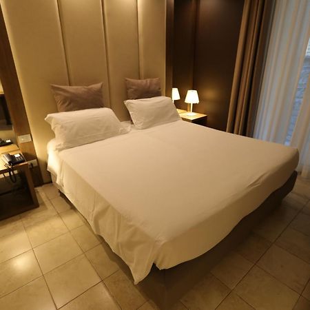 Hotel Lafayette โจวีนัซโซ ภายนอก รูปภาพ